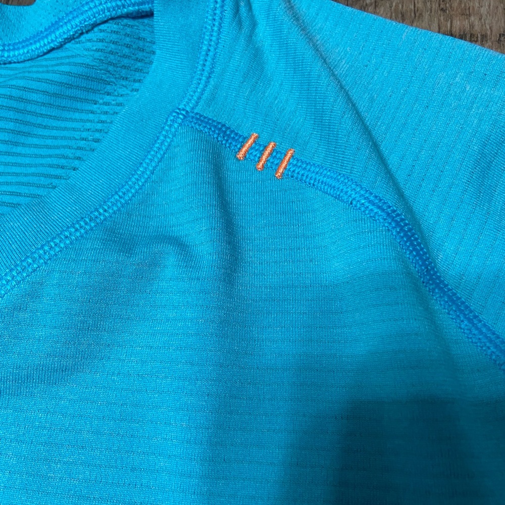 Lululemon Athletica TShirt - Picture 2 of 7